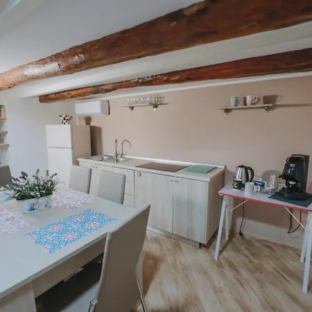 Donna Sofi Oda ve Kahvaltı