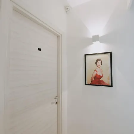 Oda ve Kahvaltı Donna Sofi 3*