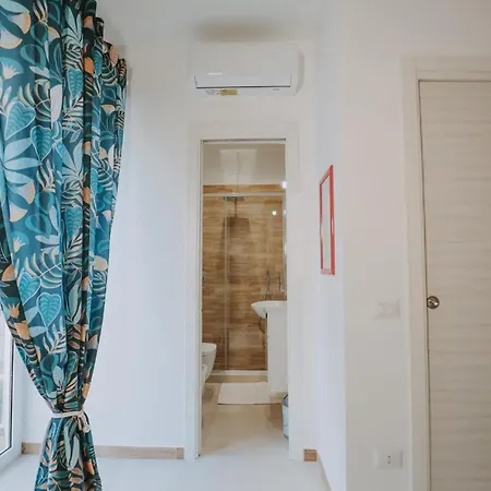Donna Sofi Alojamento de Acomodação e Pequeno-almoço Nápoles