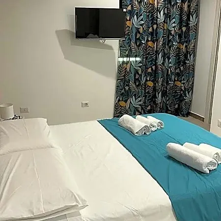 Donna Sofi 4* Naples